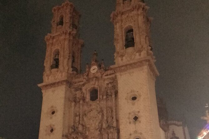 Xochicalco Taxco Cacahuamilpa and Pozas Azules - FAQs