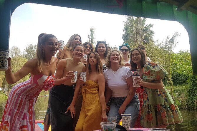 "Xochimilco: A Floating Mexican Fiesta" - FAQ