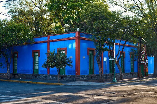 Xochimilco and Coyoacan and Frida Kahlo Museum optional - Transportation and Accessibility