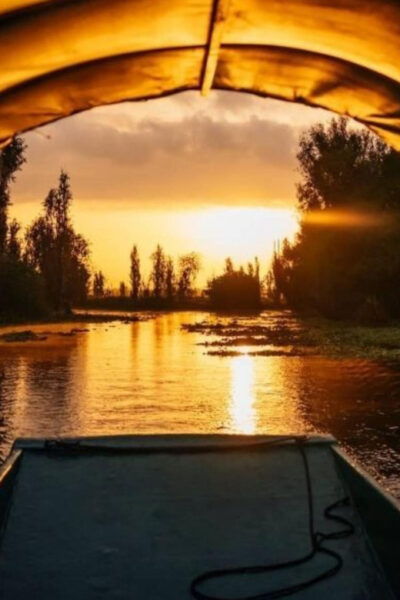Xochimilco Trajinera Sunrise Tour: Volcano Views & Breakfast - Customer Feedback