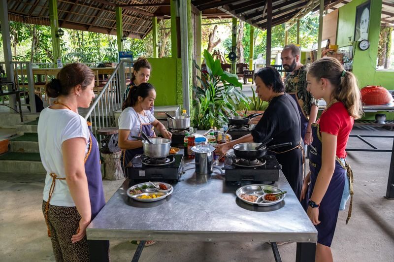 Yas Thai Cookery School in Ao Nang - A practical introduction to Thai cooking in Ao Nang