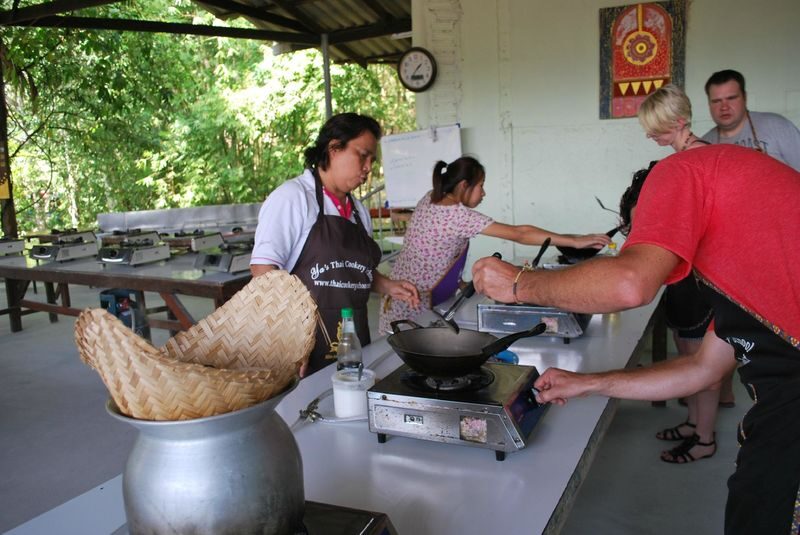 Yas Thai Cookery School in Ao Nang - Hotel pickup, timing and extra charges