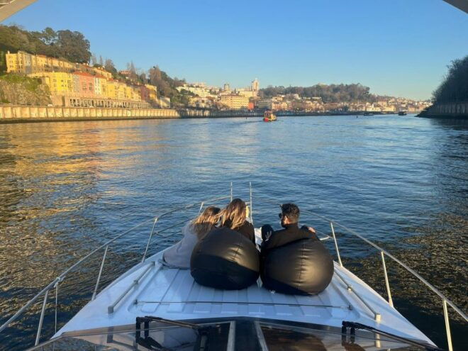 Yacht Douro Tour - Safety and Comfort