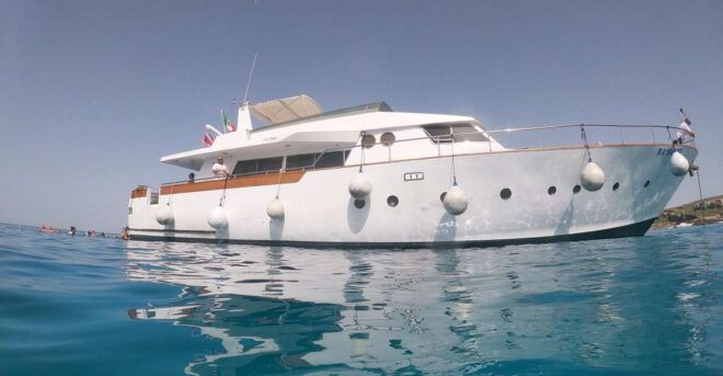 Yacht Excursion Between Levanzo and Favignana With Lunch - Experience Highlights