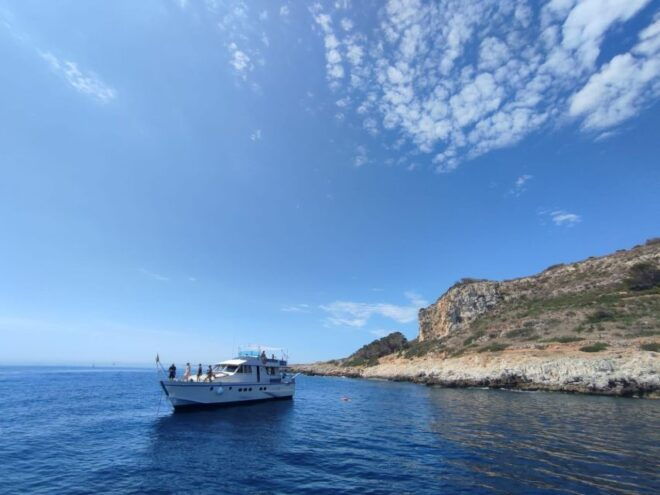 Yacht Excursion Between Levanzo and Favignana With Lunch - Inclusions