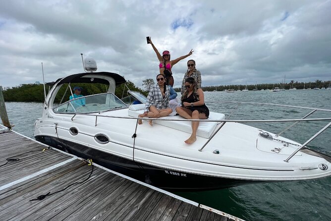 Yacht Me! Miami (Restroom on Board) - Booking and Pricing