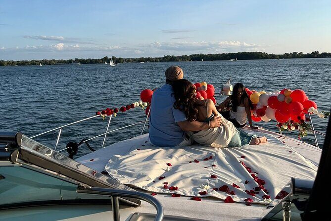 Yacht Proposal Package with decoration and Prosecco (2 hours) - The Sum Up