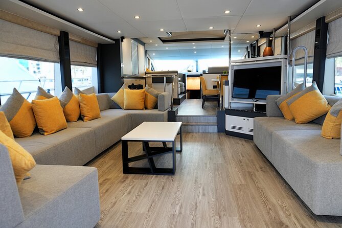 Yacht Rental in Dubai Majesty 77ft - Additional Services and Add-Ons