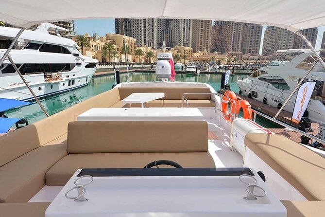 Yachts Cruising Dubai - Top Luxury Yachts for Rent