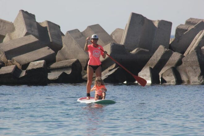 Yaiza: Playa Flaming Stand-up Paddleboard Lesson - Provided Equipment