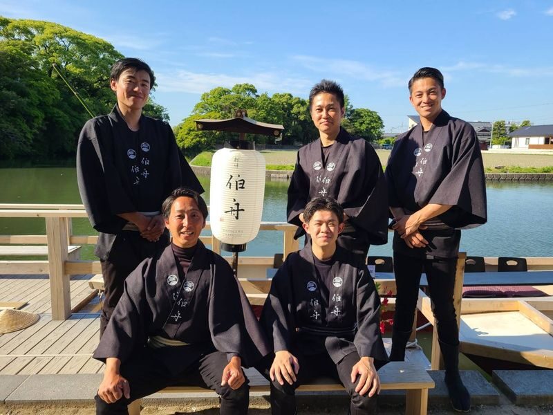 Yanagawa River Boat Cruising Experience (Shared & Private Course) - Should you book the Yanagawa canal cruise?