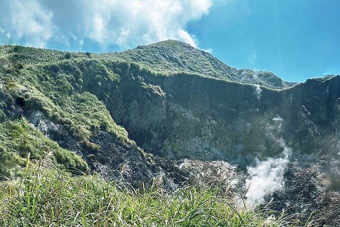 Yangmingshan Half Day Tour in Taipei - FAQ