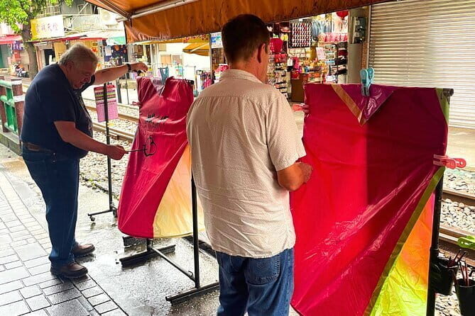 Yangmingshan, Yehliu, Jiufen & Shifen Private Tour From Taipei - Transportation and Practical Considerations