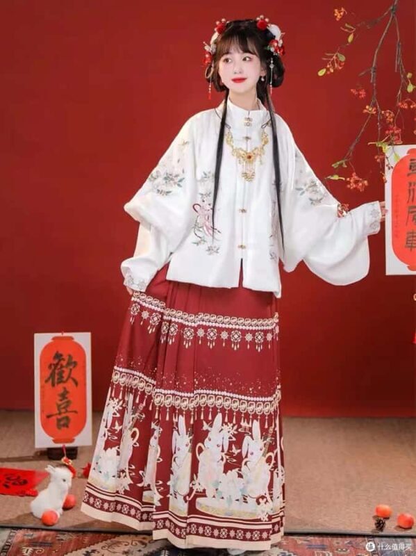 Yangshuo Traditional Costume Rental & Makeup Services - Practical Details and Tips
