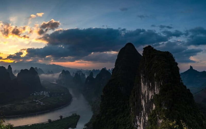 Yangshuo: Xianggong Mountain Sunrise & Bamboo Rafting Tour - Analyzing the Value