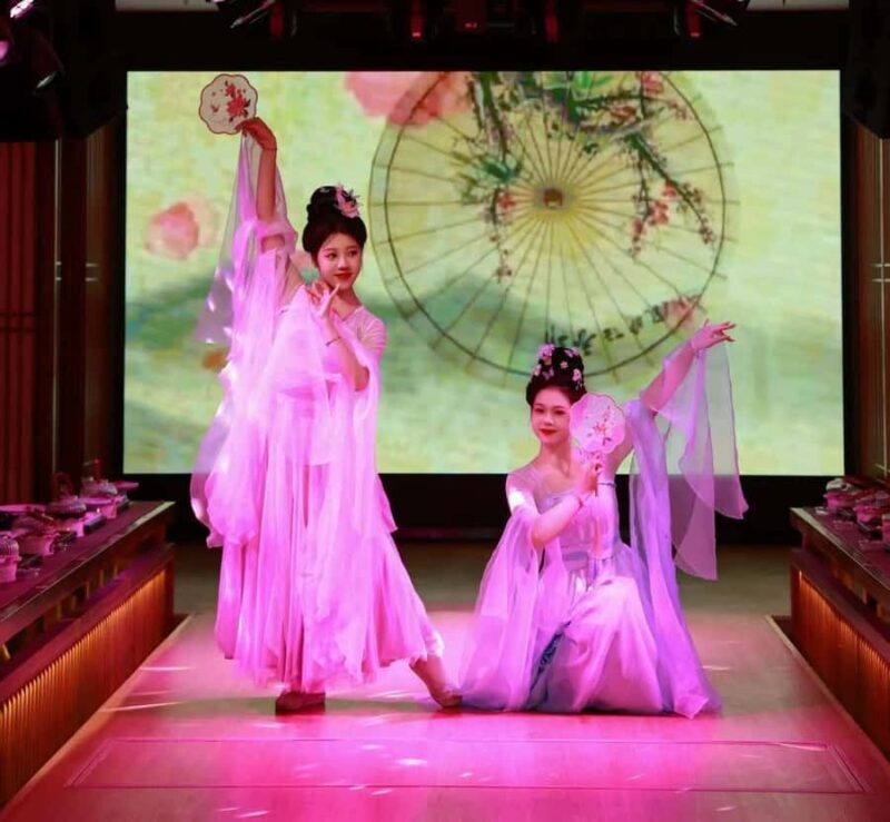 Yangzhou Nanhe Music FeastAncient Immersive Dining + Dance - Who Might Not Find It Suitable