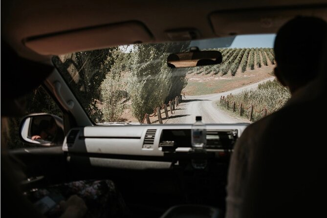 Yarra Valley Luxe Private Tour With Champagne Brunch - Luxurious Private Transportation