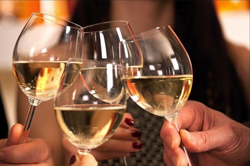 Yarra Valley Wine and Chocolate Tour with Lunch - Four cellar doors, not four long winery tours