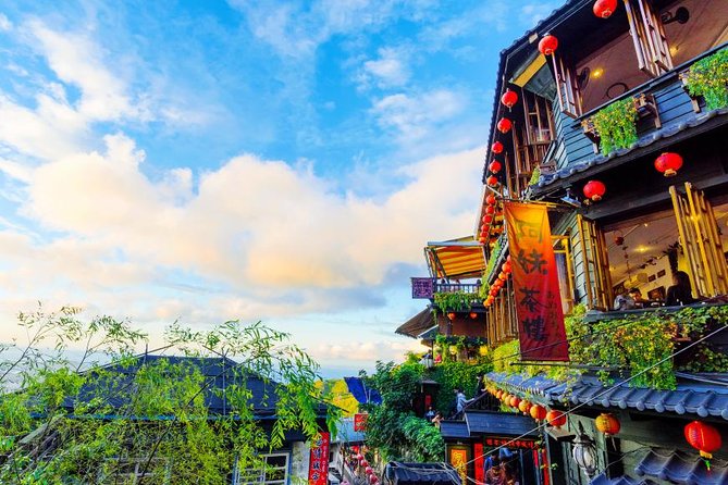 Yehliu, Jiufen & Shifen Private Tour From Taipei With Pickup - Itinerary Overview