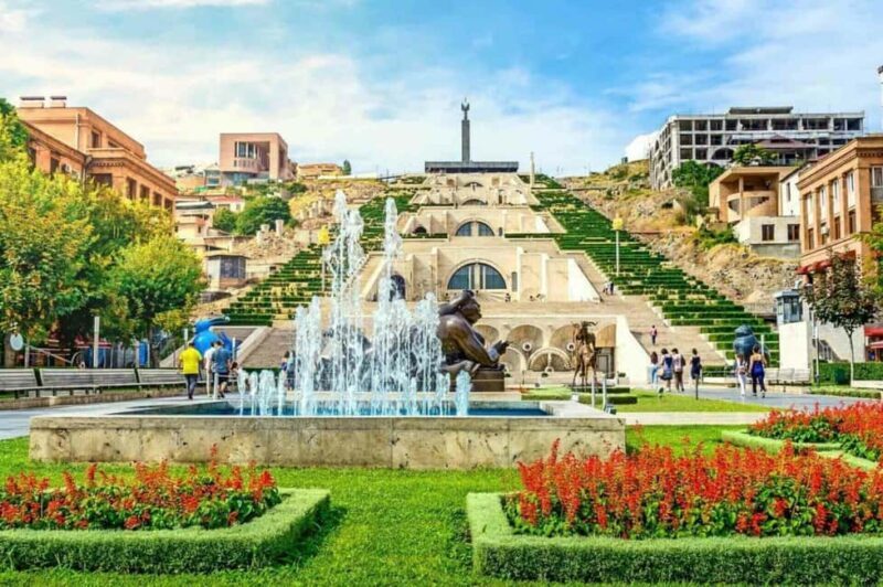 Yerevan: Echmiatsin St. Hripsime/Gayane, City tour Zvartnots - The Mystique of Zvartnots Temple