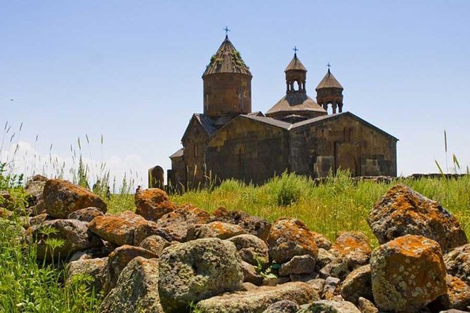 Yerevan - Oshakan - Saghmosavank - Armenian Alphabet Monument - Yerevan - Spiritual Exploration at Saghmosavank