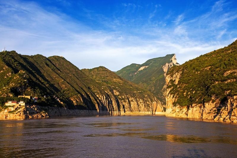 Yichang Three Gorges Dam and Gezhouba Full-Day Cruise - Who should choose this Yichang outing?