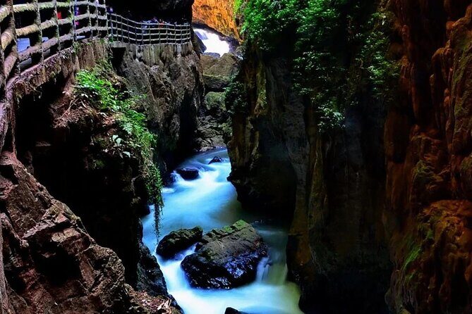 Yiliang Jiuxiang Scenic Area Private Tour - Good To Know  