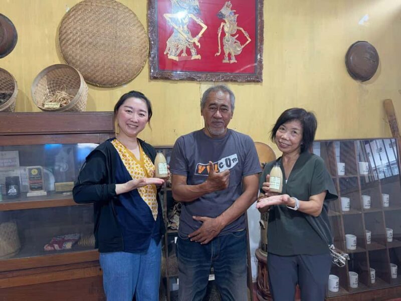 Yogakarta: Jamu Workshop with a Royal Healers Descendant - Making Jamu: Traditional Tools and Techniques