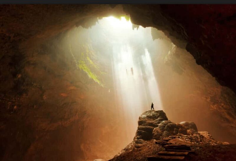 Yogyakarta: 2-Day Highlight Unesco Temple and Cave Tour - Good To Know