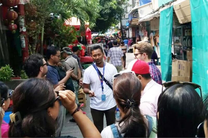 Yogyakarta: 2-Hour Crash Course City Intro on Walking Tour - Detailed Breakdown of the Experience