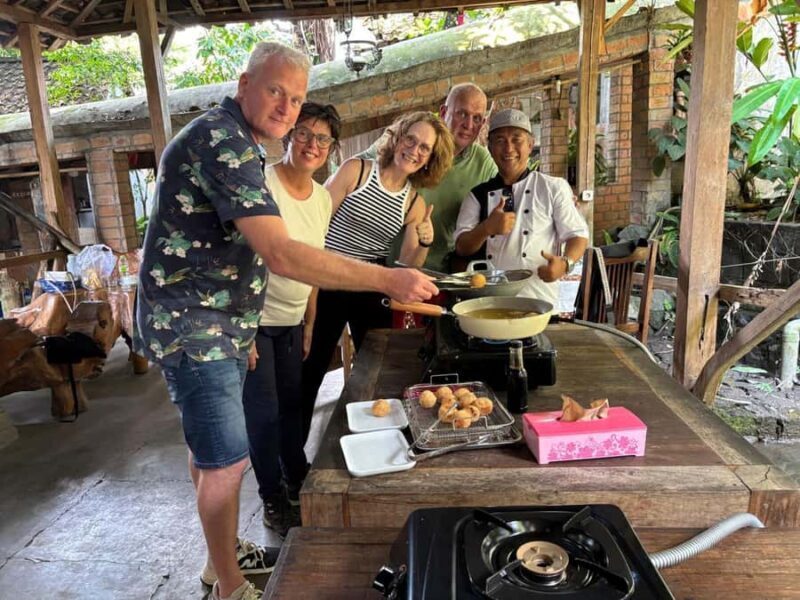 Yogyakarta : 3 Hours VIP Cooking Class Include Market Tour - Good To Know