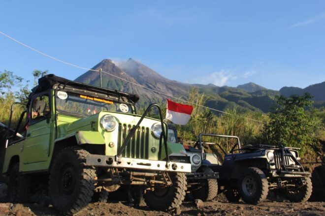Yogyakarta: 4D3N Temple Tours Timang Beach Incl Hotel & Meal - Natural Attractions Experience