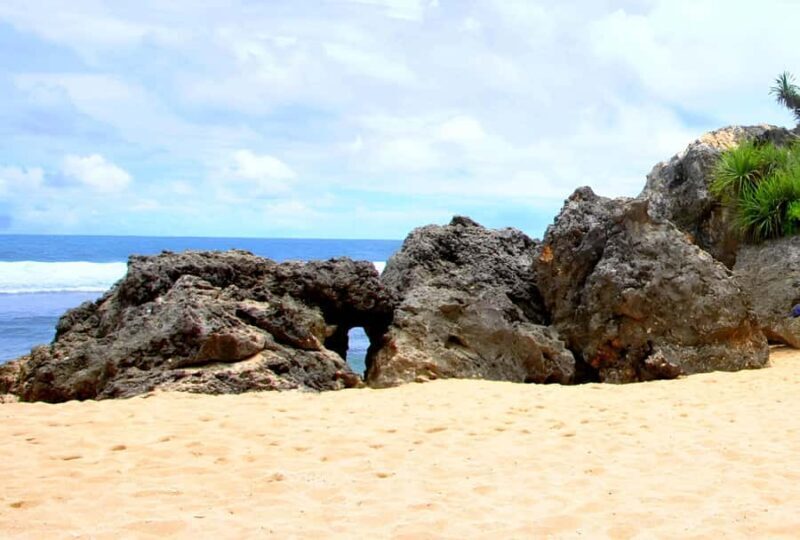 Yogyakarta: 5-Beach Full-Day Tour with Transfers & Entry Fee - Good To Know