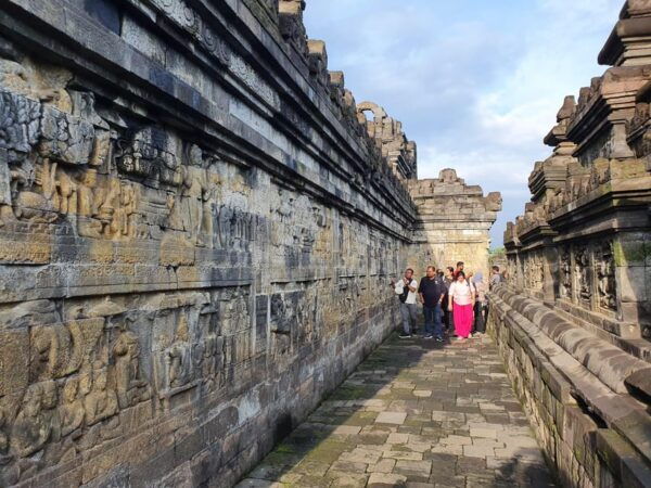 Yogyakarta: 5 Days All Temple Full-Access and Jomblang Cave - Inclusions and Exclusions