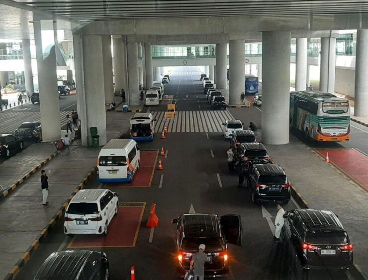 Yogyakarta Airport: Private Transport (Pick up or Drop Out) - Service Description
