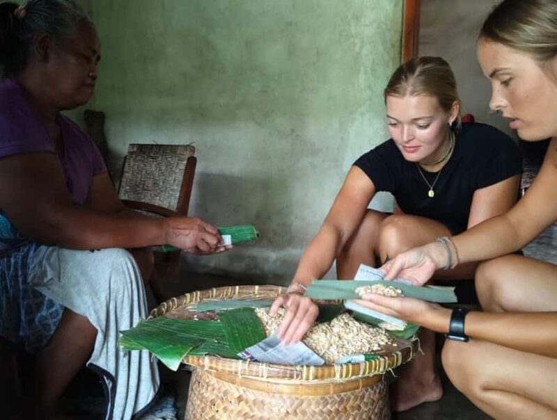 Yogyakarta: Authentic Cycling Tour, Lunch & Waterfall Escape - Authentic Lunch in a Local Home