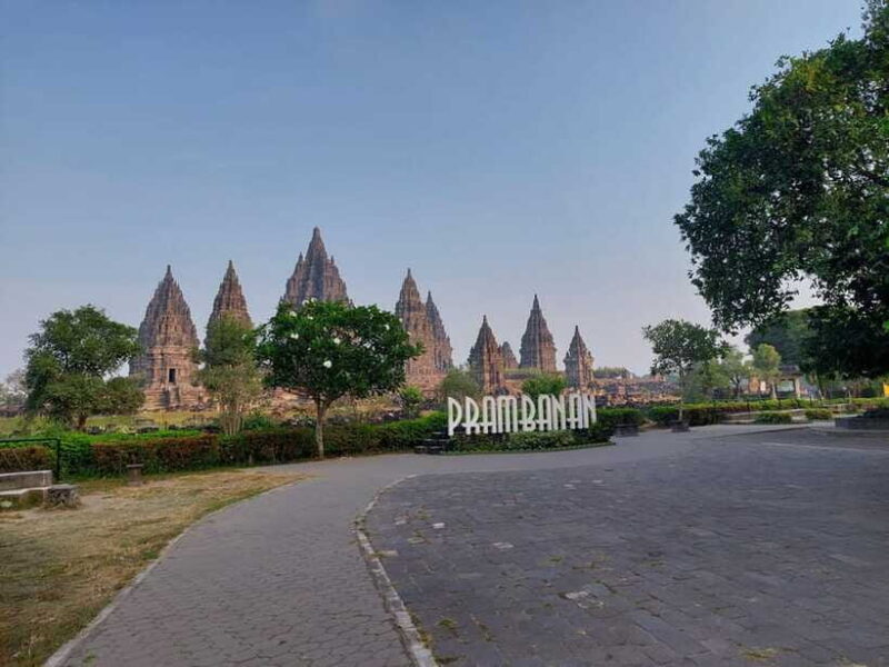 Yogyakarta: Borobudur 4-day Private Tour Excursion - FAQ