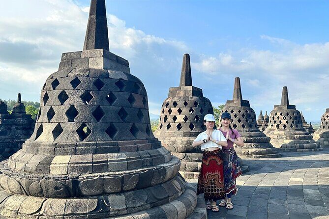 Yogyakarta: Borobudur 5-hour Tour with Climb up and Transfers - FAQ