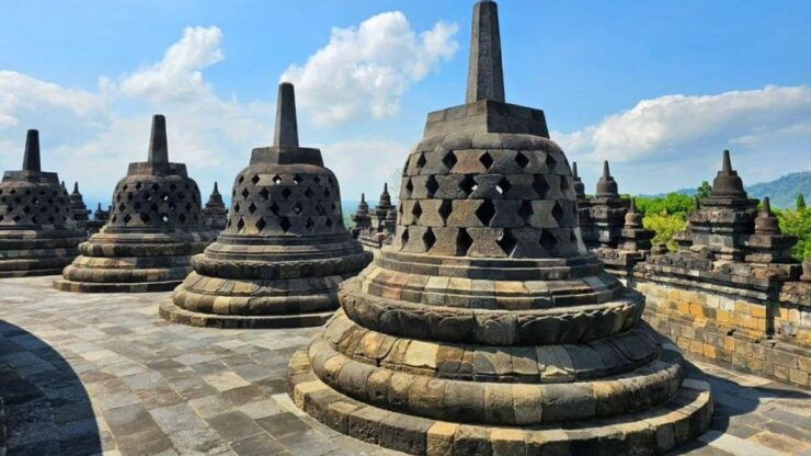 Yogyakarta: Borobudur and Prambanan Temple Tour With Climb - Highlights of the Tour