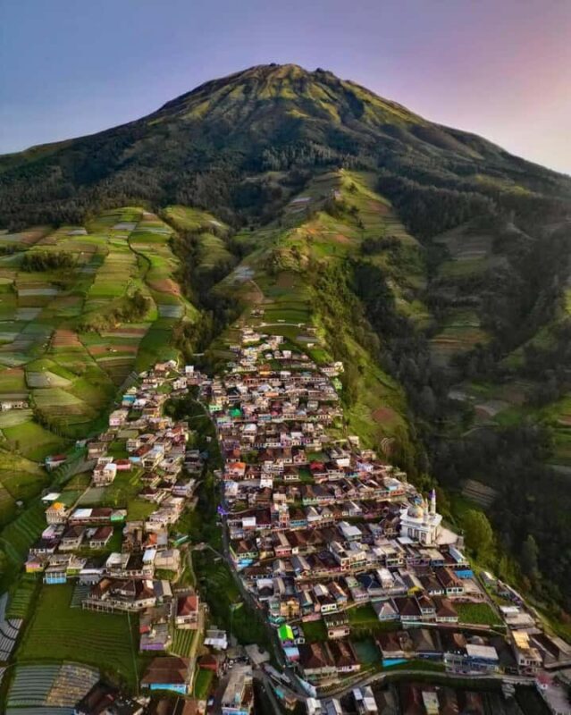 Yogyakarta Borobudur Climb up, & Nepal Vanjava Drone Shot - Discovering Indonesia’s Hidden Gems: Nepal Vanjava and Borobudur