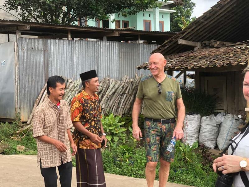 Yogyakarta: Borobudur Climb Up & Selogriyo Rice Terrace Tour - The Value of This Tour