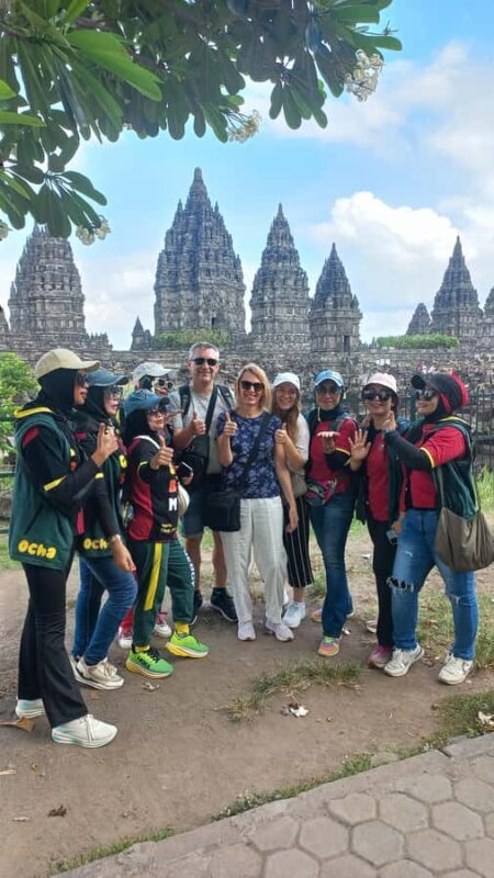 YOGYAKARTA . BOROBUDUR ( guarantee ) CLIMB UP AND PRAMBANAN - Good To Know
