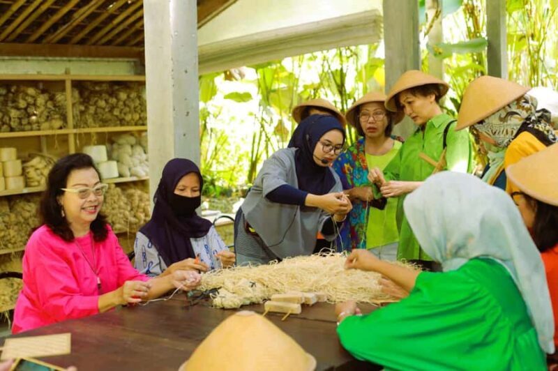 Yogyakarta: Borobudur guarantee Climb up & Weaving Maker - The Highlights: Why This Tour Is Worth Your Time