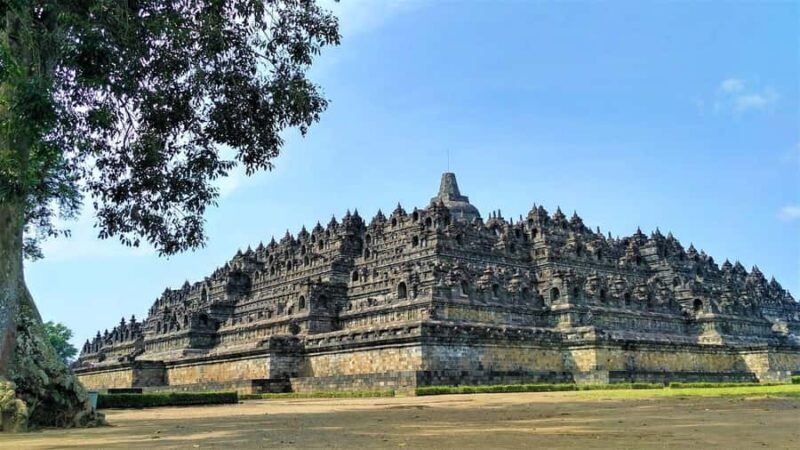 Yogyakarta: Borobudur Half-Day Tour with Climb up Access - Good To Know