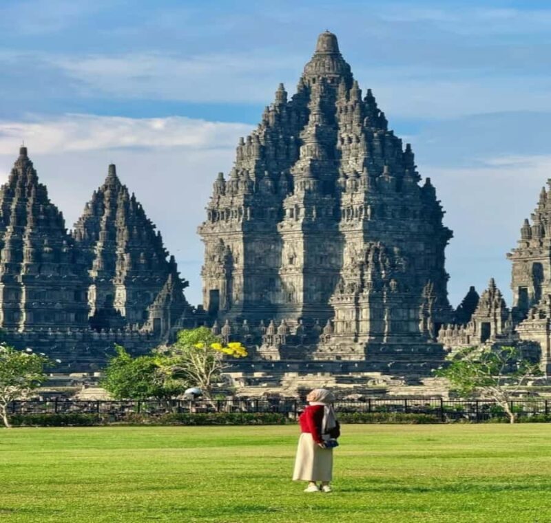 Yogyakarta: Borobudur, Merapi, & Prambanan Private Tour - FAQs
