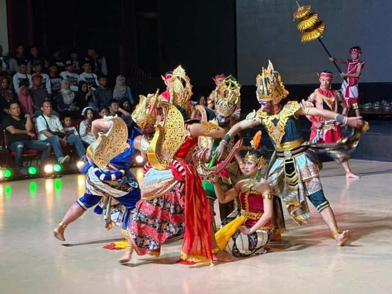 Yogyakarta: Borobudur, Prambanan & Ramayana Ballet Tour - Good To Know
