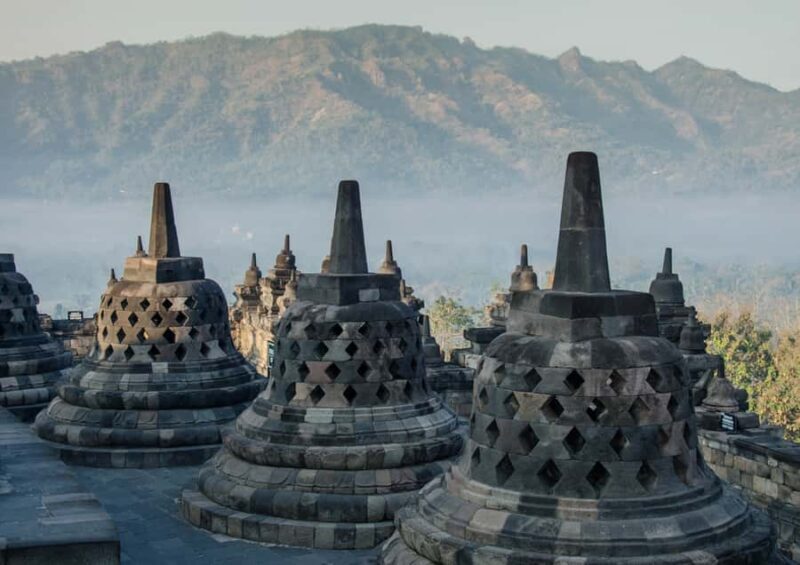 Yogyakarta: Borobudur & Prambanan Temple Cheapest Tour - Exploring Borobudur: The Worlds Largest Buddhist Temple