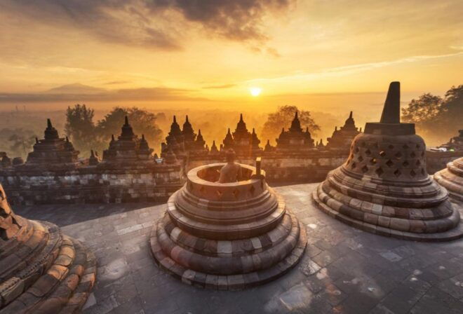 Yogyakarta: Borobudur Sunrise and Prambanan Temple - Group Size & Interaction