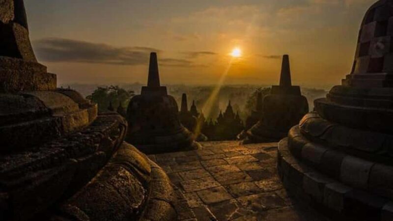 Yogyakarta : Borobudur sunrise climbup temple and prambanan - Who Should Consider This Tour?