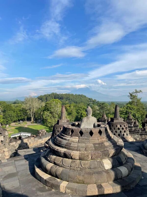 Yogyakarta: Borobudur Sunrise From Setumbu Hill Shared Tour - Good To Know